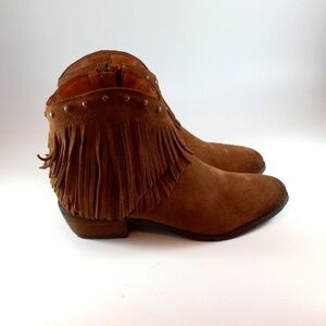 Minnetonka Bandera Boots NIB size 6.5 Dusty Brown